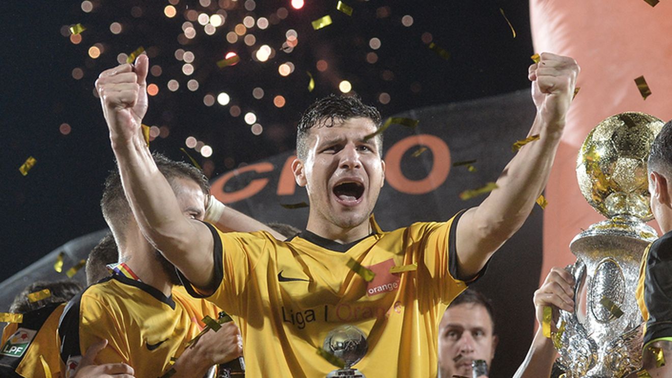 Țucudean așteaptă victoria Craiovei ca să desfacă șampania! "Ar fi frumos ca la ultimul meci să fim campioni". Ce a spus atacantul despre o posibilă plecare de la CFR și despre convocarea la națională