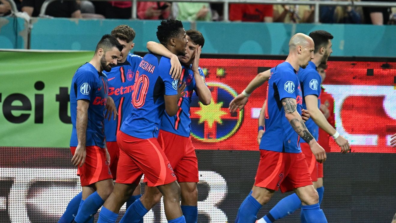 Gigi Becali a zis că nu va mai juca „în viața lui” fundaş central şi s-a ținut de cuvânt! Ce improvizație a făcut doar pentru a nu-l folosi pe Chiricheş în apărare cu Universitatea Craiova