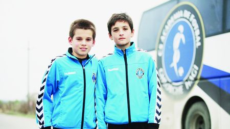 Pui de 'regi' și 'brilianți'!** Nepotul lui Mutu și fiul lui Hagi, viitorul naționalei: "Sper să ajung coleg cu unchiu' Adi"