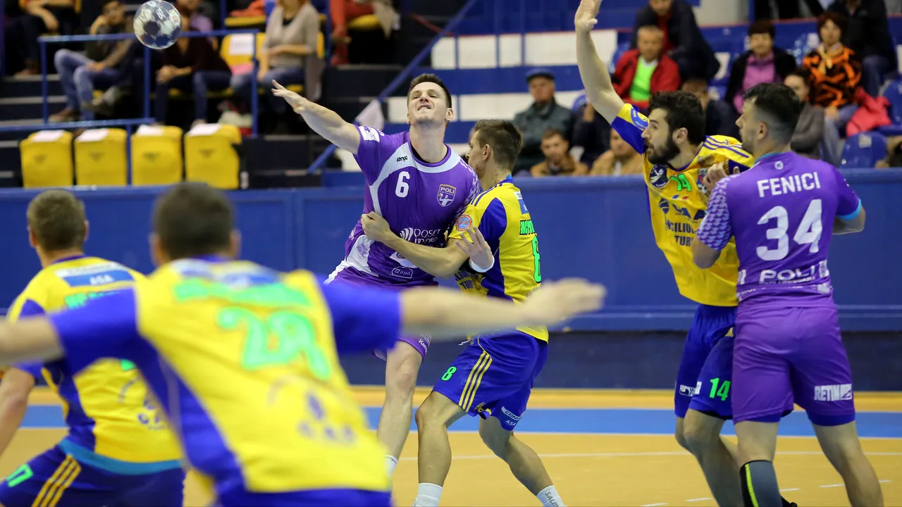Potaissa Turda și Poli Timișoara au ajuns la meci decisiv în sferturile de finală ale Ligii Naționale de handbal masculin. Bănățenii au terminat jocul doi cu antrenorul Pero Milosevic în tribună
