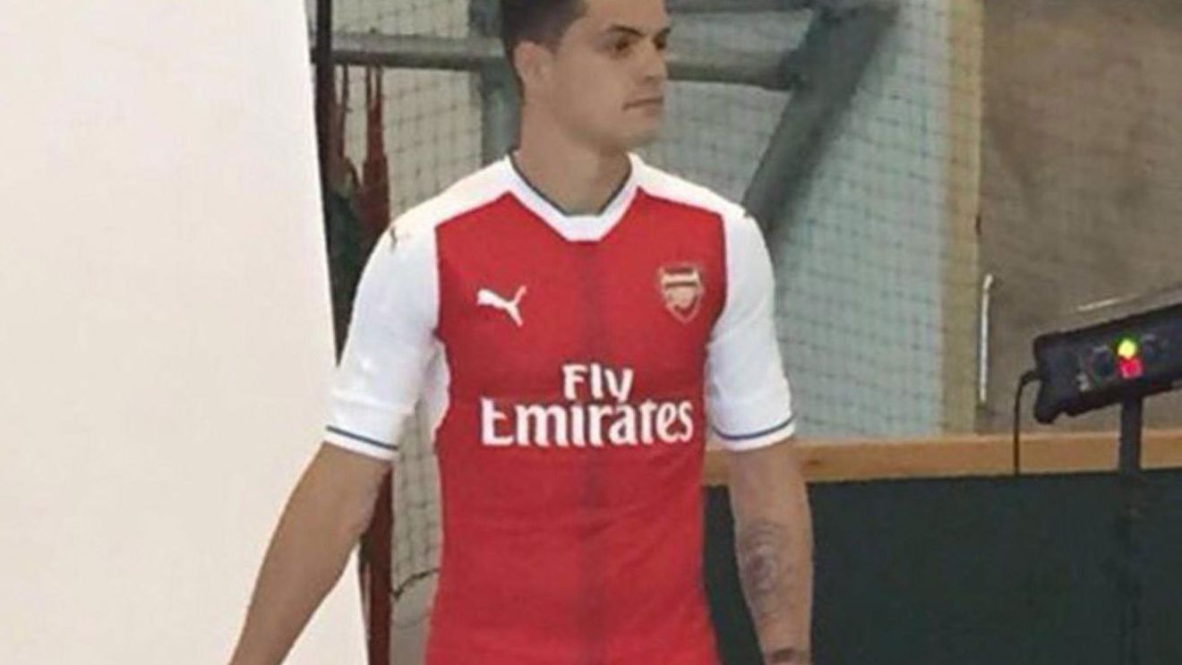 FOTO | Primul transfer reușit de Arsenal după terminarea sezonului! Pozele au scăpat pe net înainte de anunțul oficial