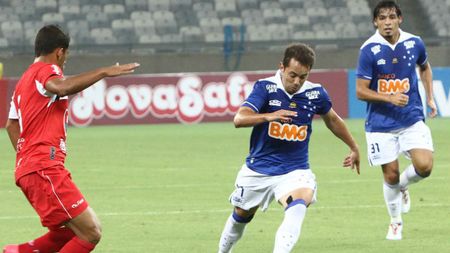 Everton Ribeiro, cel mai bun jucător din campionatul Braziliei. Vezi echipa ideală din 2014