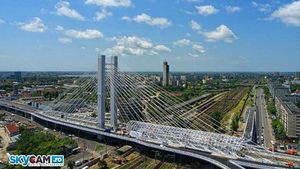 VIDEO SPECTACULOS** Pasajul Basarab, așa cum nu l-ai mai văzut NICIODATĂ‚! Fă un tur din elicopter!