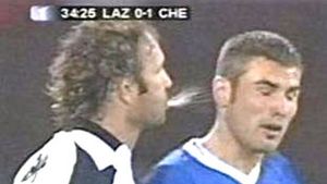 Mutu, forțat să plece de la Fiorentina! Toscanii îl vor pe Mihajlovic
