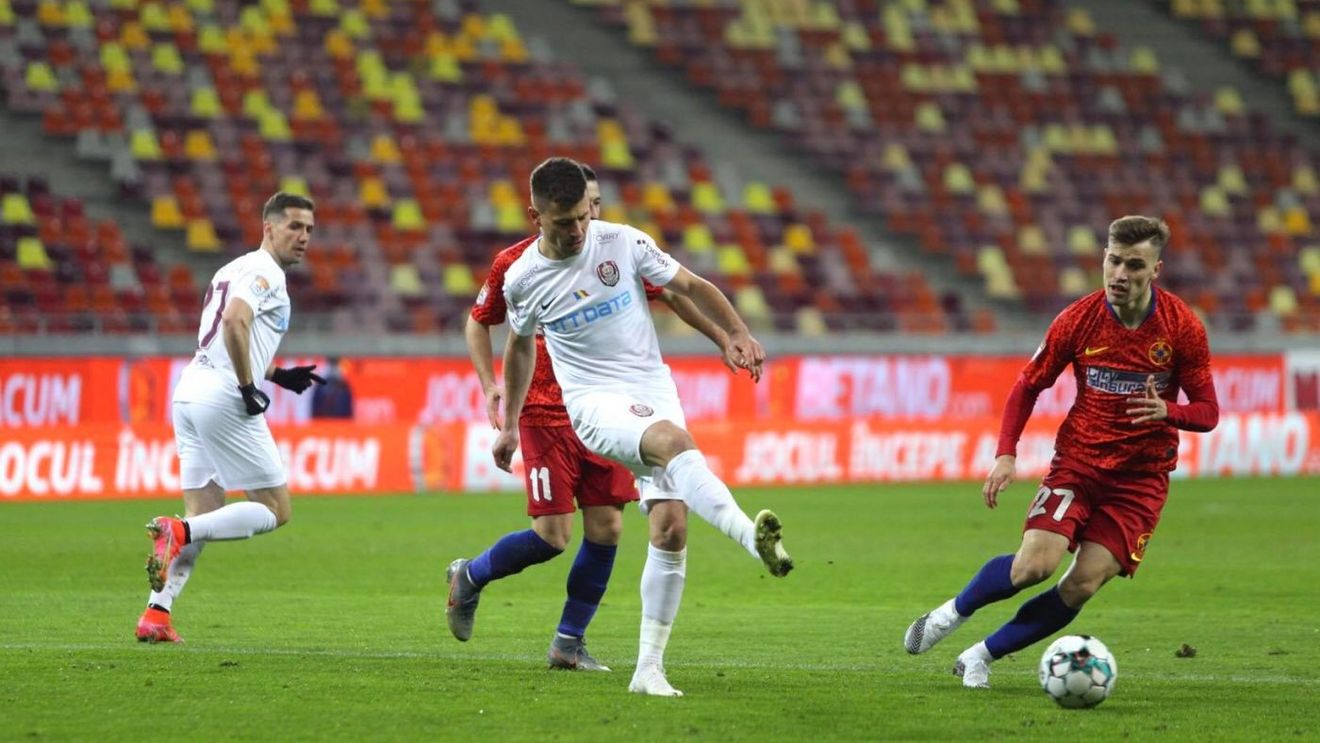 Momente emoționante înainte de FCSB - CFR! Ce au făcut jucătorii celor două echipe cu doar câteva secunde înainte de fluierul de start | FOTO