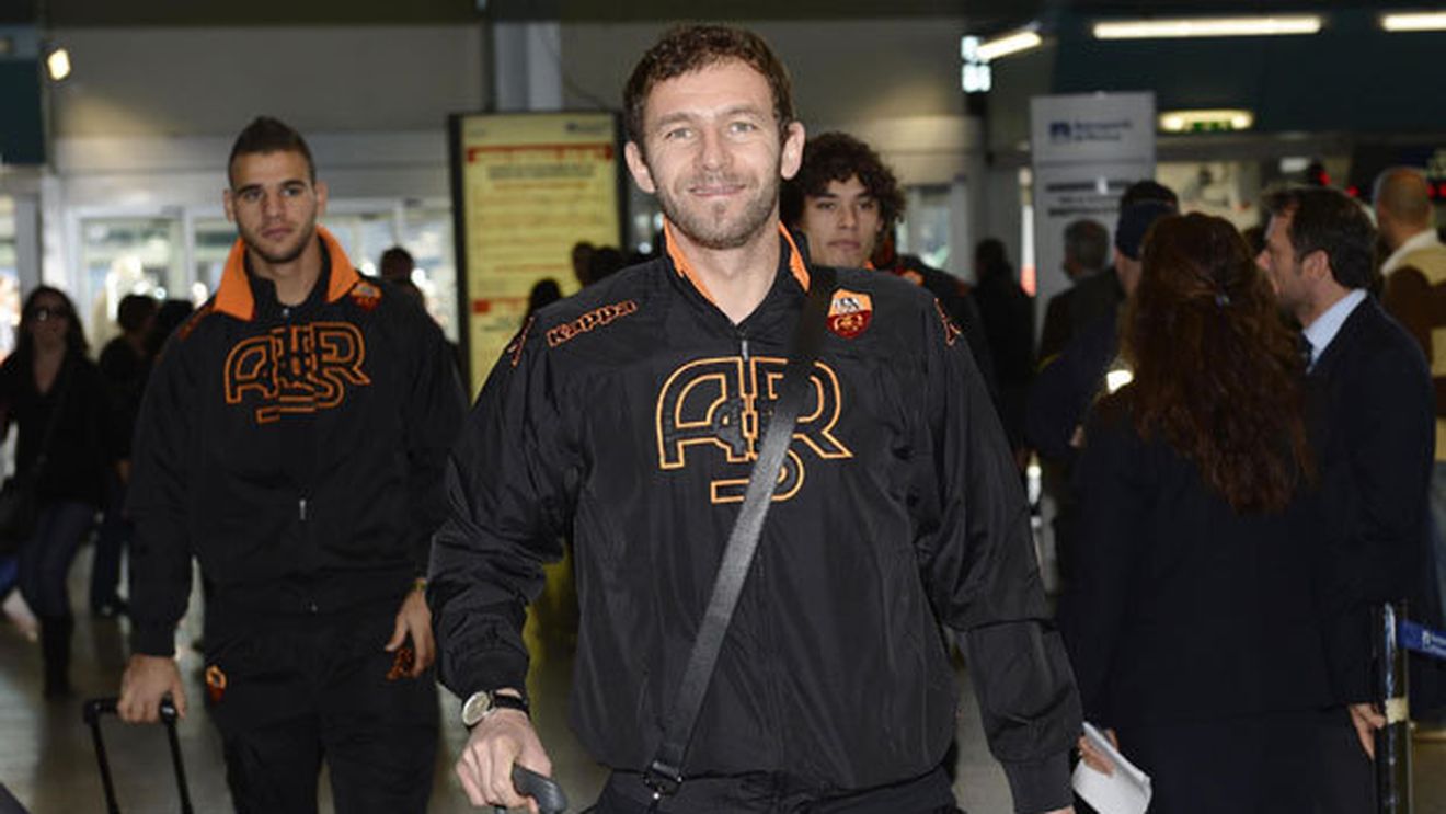 Locul lui Lobonț de pe banca Romei, apărat de Maarten Stekelenburg:** "Goicoechea a fost inutil, îl aveam deja pe Bogdan"