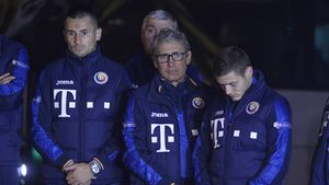 VIDEO | Naționala de fotbal a României, "cu mare durere în suflet, alături de Colectiv". Anghel Iordănescu: "Este cea mai mare catastrofă pe care cred că am prins-o eu, în viață"