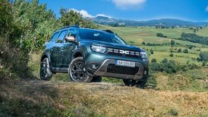 Dacia Duster Extreme 4x4 e mașina pe care englezii au ales s-o folosească în operațiunile de salvare