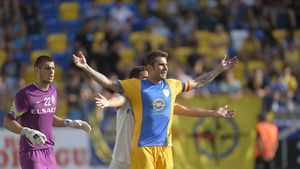 From India, with love. Deși a anunțat că s-a retras, Mutu are contract cu Pune City, iar echipa vrea să-l pună jucător-antrenor