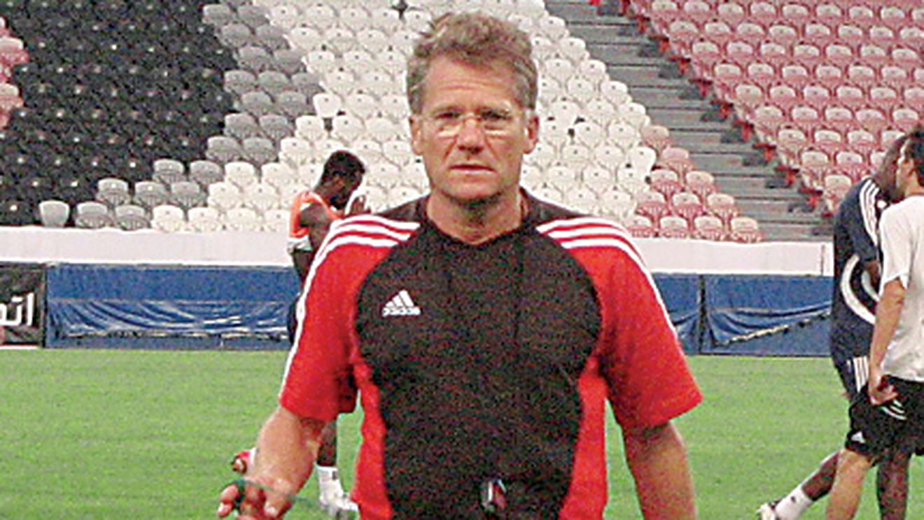 BÃ¶lÃ¶ni vine cu oamenii lui la Rapid