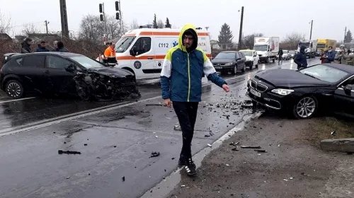 Cinci fotbaliști din România, la un pas de moarte după ce au fost implicați într-un accident auto grav. Trei persoane au ajuns la spital