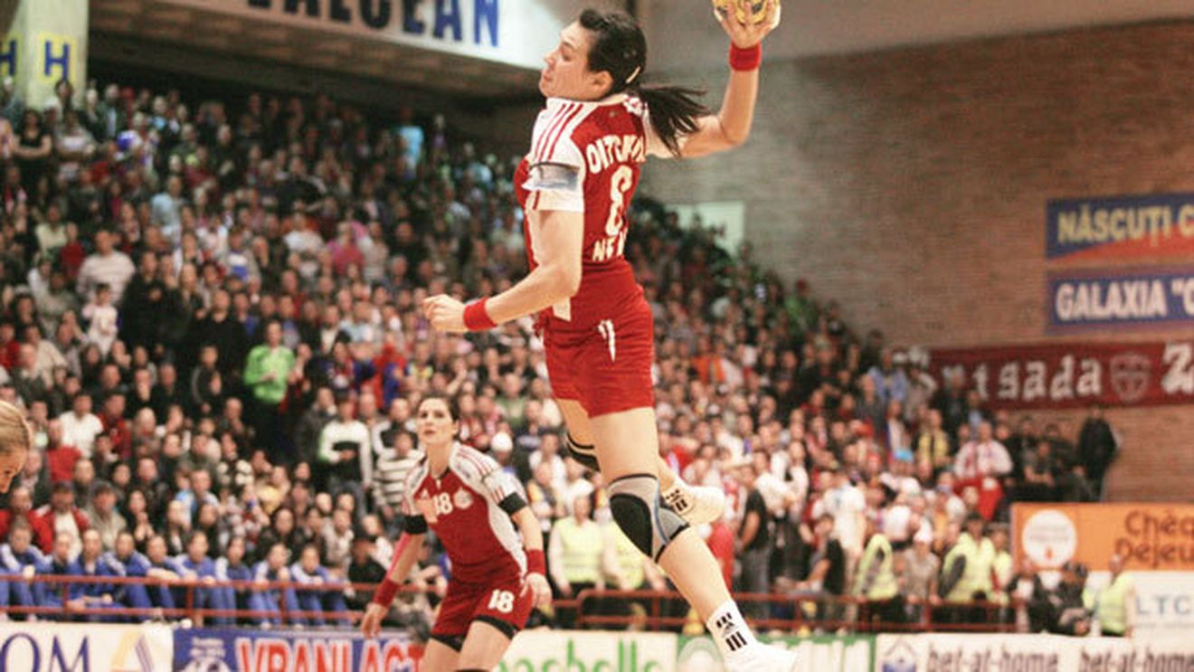 Doar Neagu ne mai salvează!** Calificarea naționalei la JO de la Londra stă în mâinile celei supranumite "Messi de România"