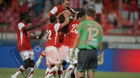 "Câinii" nu cred că sunt avantajați!** "Am câștigat pe merit mereu!"