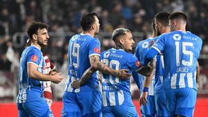 Doliu la Universitatea Craiova. Fotbalistul lui Mirel Rădoi e devastat