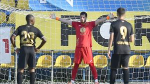 Portarul care s-a cerut rezervă! Răzvan Pleșca: „Eu am insistat pentru transferul lui! A fost subapreciat la Viitorul”