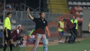 MM: "Arbitrul ne-a dezavantajat,** Lazăr trebuia eliminat"