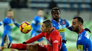 EXCLUSIV | Aproape de Serie A: "Avem discuții pentru transferul lui". Mijlocașul e urmărit și de Galatasaray. Patronul a recunoscut tot