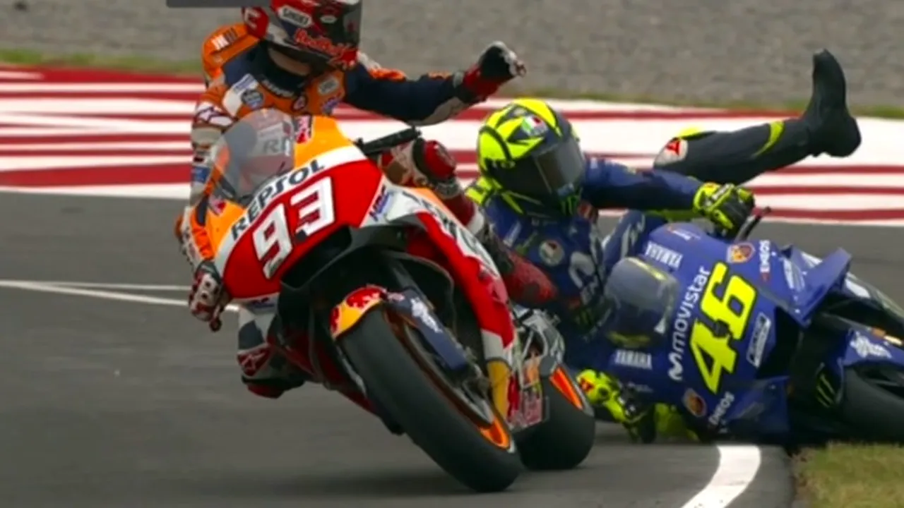 Marquez a comis-o din nou! L-a dărâmat pe Valentino Rossi, 