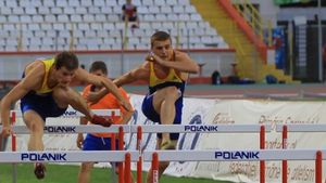 Show peste garduri! Baciu și Moroșanu, campioni de sală