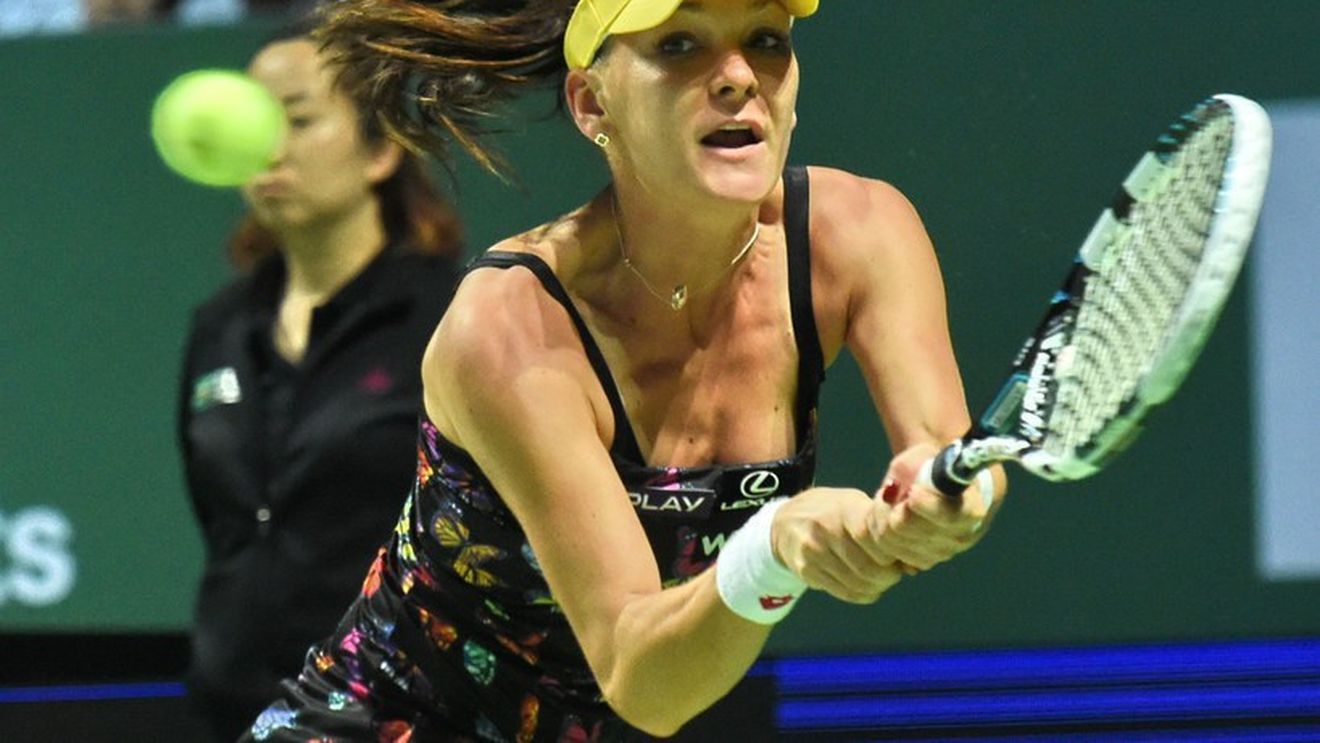 UPDATE | Permutare importantă în clasamentul WTA care decide capii de serie pentru Australian Open: Radwanska o depășește pe Șarapova. Rusoaica poate juca încă din faza sferturilor cu Halep sau Williams