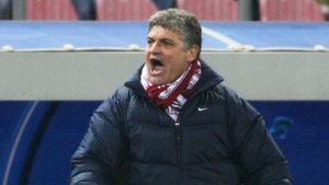 Andone: "Argăseală bea bere cu Nica"