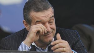 Drama care l-a înlăcrimat pe Gigi Becali: a încercat să-l salveze cu medicamente anti-covid, dar bărbatul a murit | EXCLUSIV
