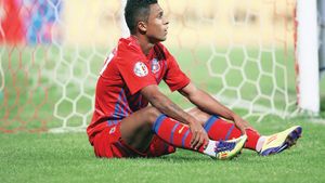 Ce joc face Steaua? Tatu, dus cu vorba de Meme și Becali:** "E cu moralul la pământ!" De ce amână Gigi să îi plătească operația care îi poate salva cariera