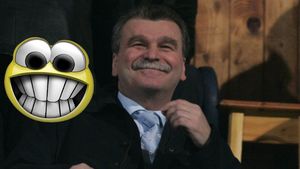 "Dorinel are mână liberă acum, patronul e ocupat cu campania electorală" CE CREZI?