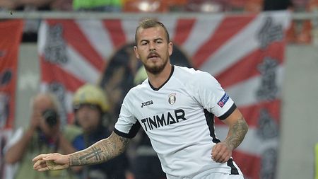Aproape două milioane de euro pentru transferul lui Alibec! Clubul care e gata să pună banii pe masă și atacanții "cu nume" cu care ar urma să se bată pentru un loc de titular