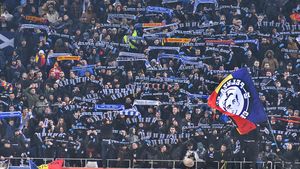 EXCLUSIV | S-a făcut lumină în conflictul din tribune de la amicalul România - Suedia. Tricolorii, în frunte cu Săpunaru, au salutat Peluza Sud, galeria Universității lui Mititelu. "Ei știu adevărul. M-a impresionat gestul lor". Ironii spre Gică Craioveanu 
