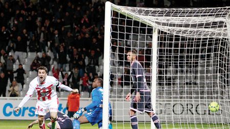 Mutu, lăudat de presa franceză:** "E și meritul lui dacă Ajaccio rămâne în prima ligă" Ce planuri de viitor are "Briliantul"