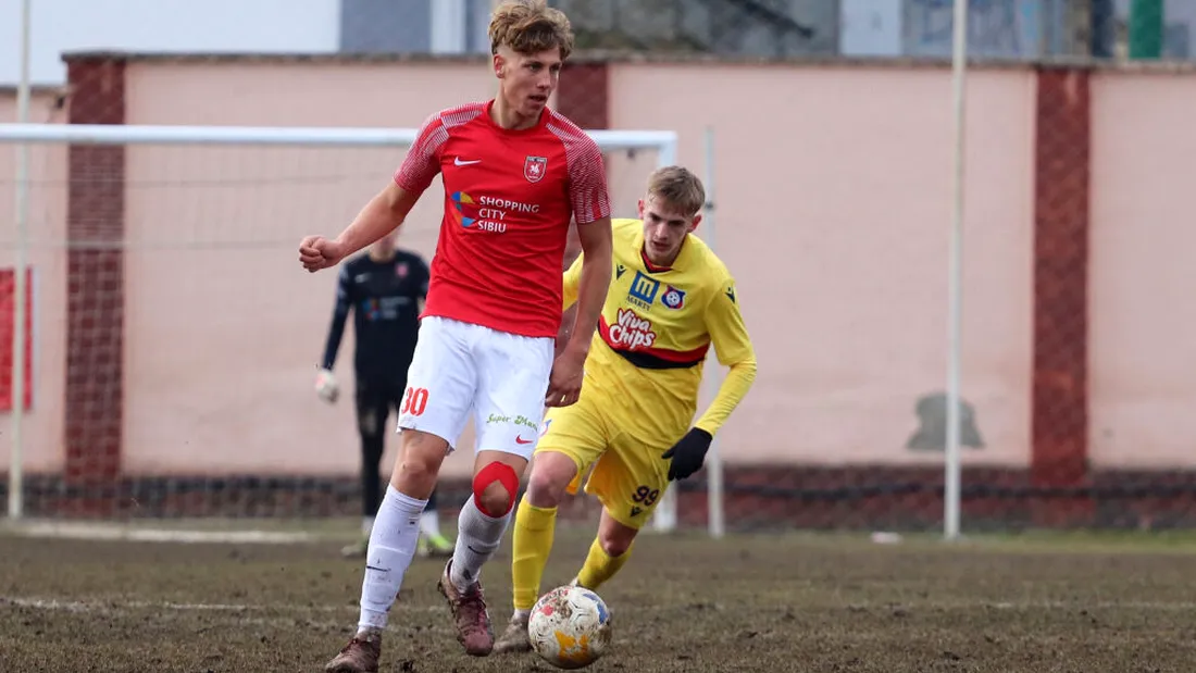CSC Șelimbăr i-a lăsat pe fani să decidă cel mai bun fotbalist al sezonului. Raul Gherman, în preferințele suporterilor sibieni. Cum a arătat podiumul