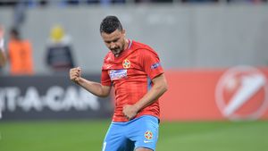 Budescu, "rege" la Gala Fotbalului Românesc: a câștigat cel mai important premiu și a plecat acasă cu două distincții. Lista câștigătorilor, dominată de FCSB