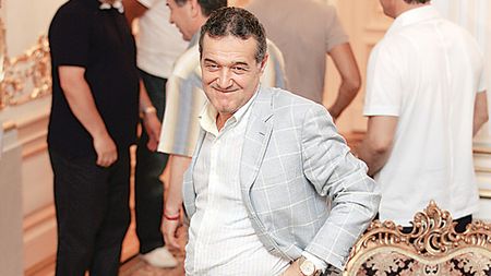 Becali: "Putea fi 3-0 la pauză, sunt mulțumit de joc"