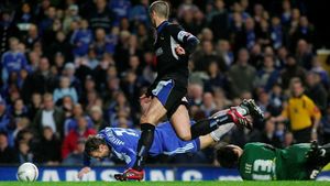 Inedit! Dai 25.000 de euro și joci 10 minute într-un meci oficial: oferta care a trezit interesul fanilor! 