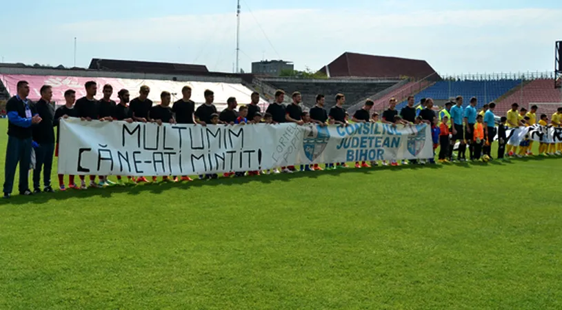 Cântec de lebădă la FC Bihor?** Jucătorii orădeni au protestat cu mesaje ironice la ultimul meci de acasă. Baremul de arbitraj nu l-au putut achita