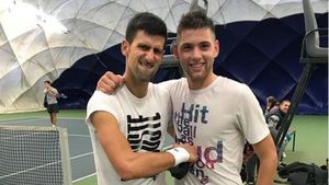 Modelul Simona Halep, copiat în Serbia! Un tenismen de top a avut prioritate la vaccinare și nu a scăpat nici el de critici