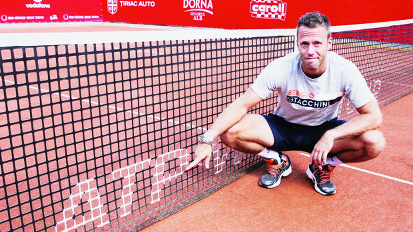 Interviu cu 'VIKING ROBERT'!** El e "perechea" celui mai bun român din circuitul ATP în ultimii doi ani!