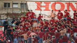 FOTO** Fanii Rapidului s-au bătut între ei!