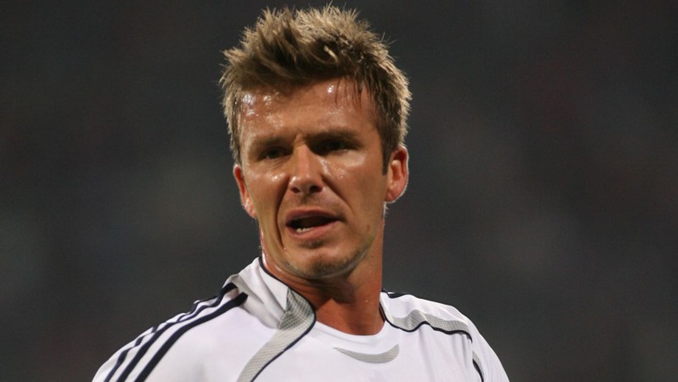 Beckham ar putea fi detronat de Lewis Hamilton în materie de venituri din acorduri publicitare