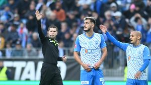 La jumătatea stagiunii, cifrele arată că Universitatea Craiova e dependentă de Alex Mitriţă! Andrei Ivan e în picaj total