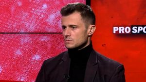 Haosul se transformă într-o revoluție fără precedent la echipa alb-roșie, imediat după Csikszereda - Dinamo 0-0! Acționarul anunță măsuri fără precedent și o curățenie totală și generală: „E valabil pentru jucători, antrenor și pentru mine!”