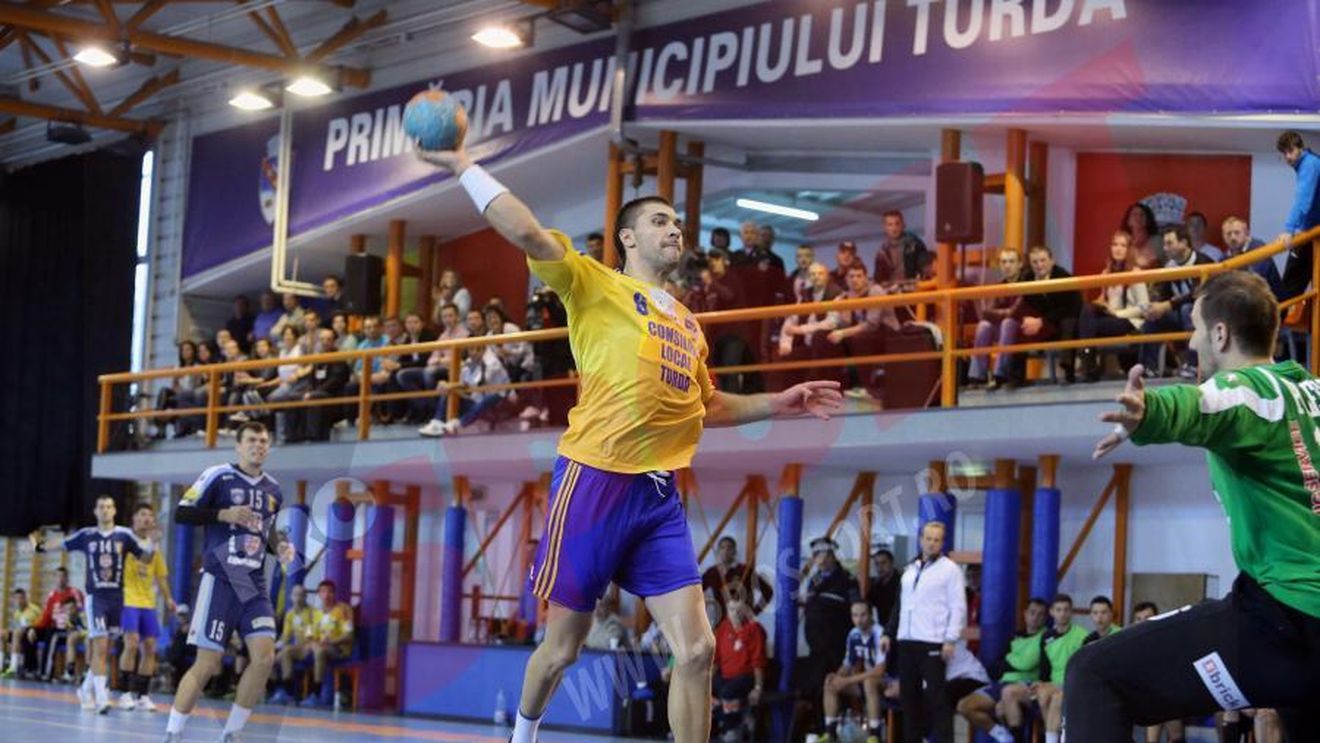 Potaissa Turda a fost la un pas să se retragă din Liga Națională, iar acum dă lecții de handbal