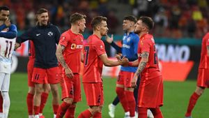 Gigi Becali a anunțat oficial că renunță la 5 vedete de la FCSB! "O să plece". Dilema miliardarului: sistează transferurile sau face lot de Champions League! | VIDEO