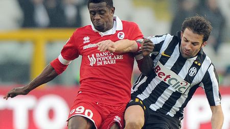 Italienii confirmă bomba verii plănuită de "câini"!** Bonetti e aproape de a lua un fotbalist de națională, care joacă de 7 ani în Serie A