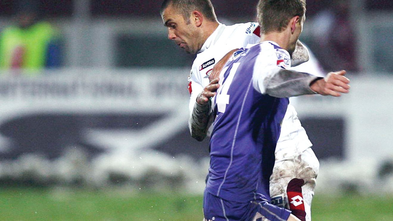 "Retrogradez  Rapidul!"