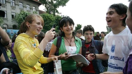 Isterie cu „juveții"