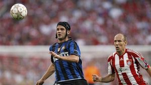 Cristi Chivu, în echipa ideală a unui fotbalist care a jucat o finală de Cupă Mondială. Fostul jucător de la Real Madrid nu l-a titularizat pe Zlatan Ibrahimovic