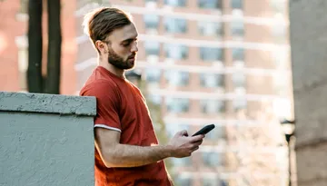 CazinoTare.ro te ghidează: cum eviți deciziile impulsive în timpul jocului la cazino