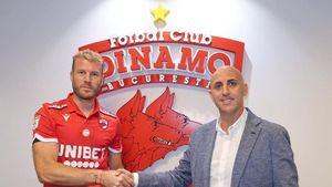 Adam Nemec, oficial la Dinamo! Durata contractului + Salariul atacantului slovac